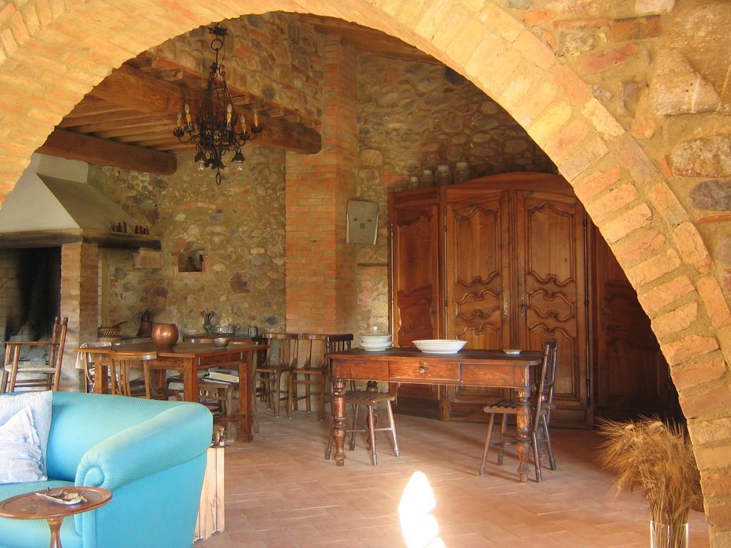 Agriturismo Il Casalino Pari Ngoại thất bức ảnh