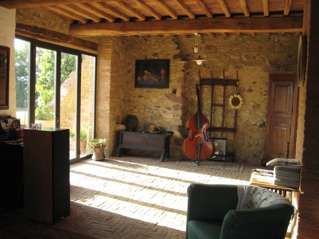 Agriturismo Il Casalino Pari Ngoại thất bức ảnh