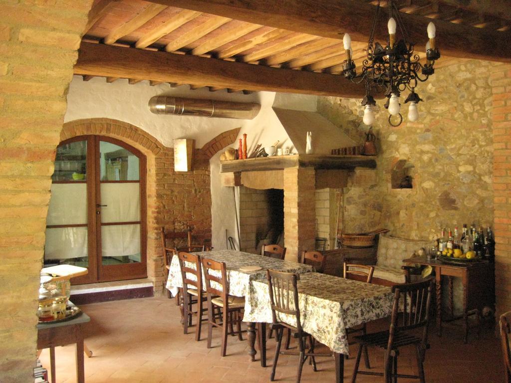 Agriturismo Il Casalino Pari Ngoại thất bức ảnh