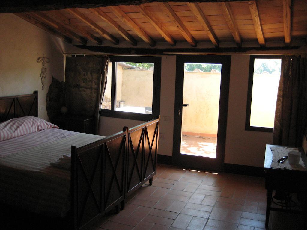 Agriturismo Il Casalino Pari Phòng bức ảnh