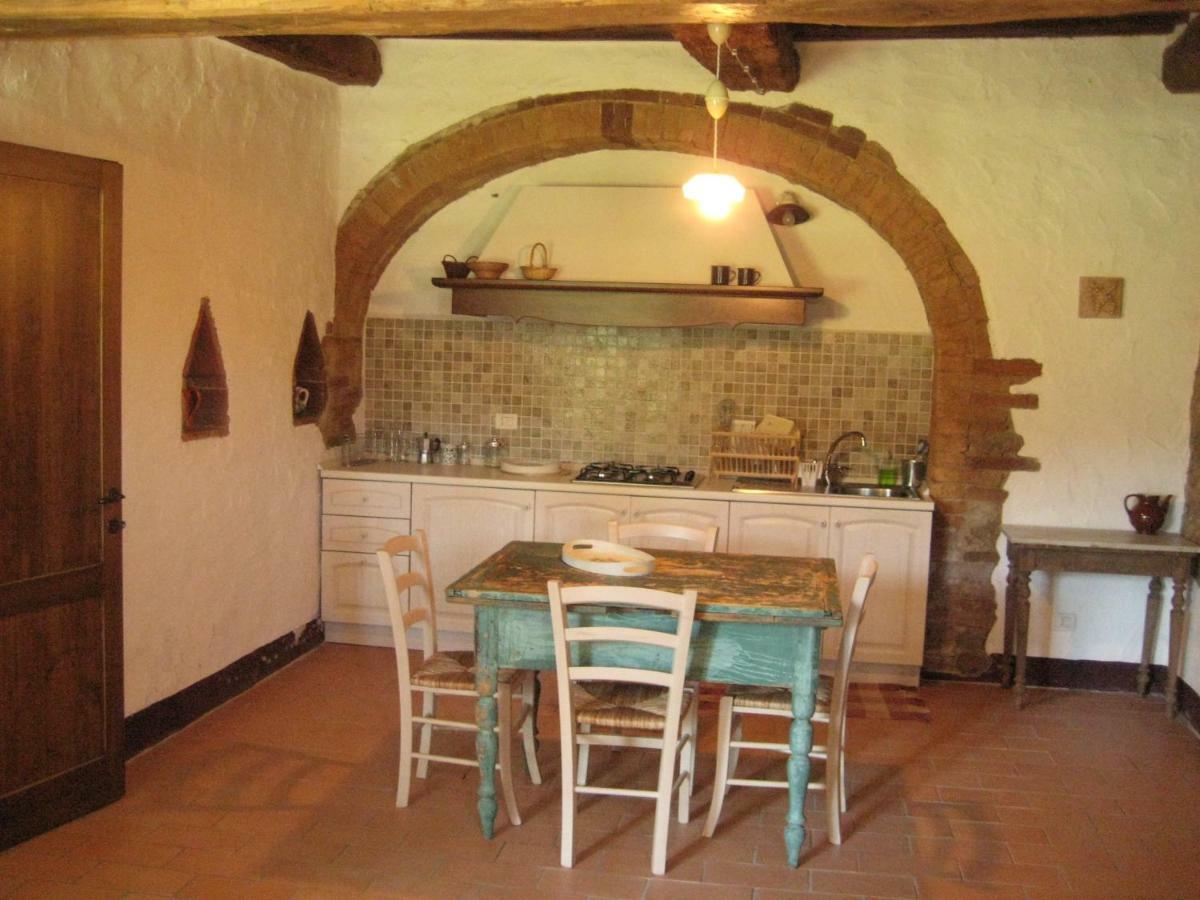 Agriturismo Il Casalino Pari Ngoại thất bức ảnh