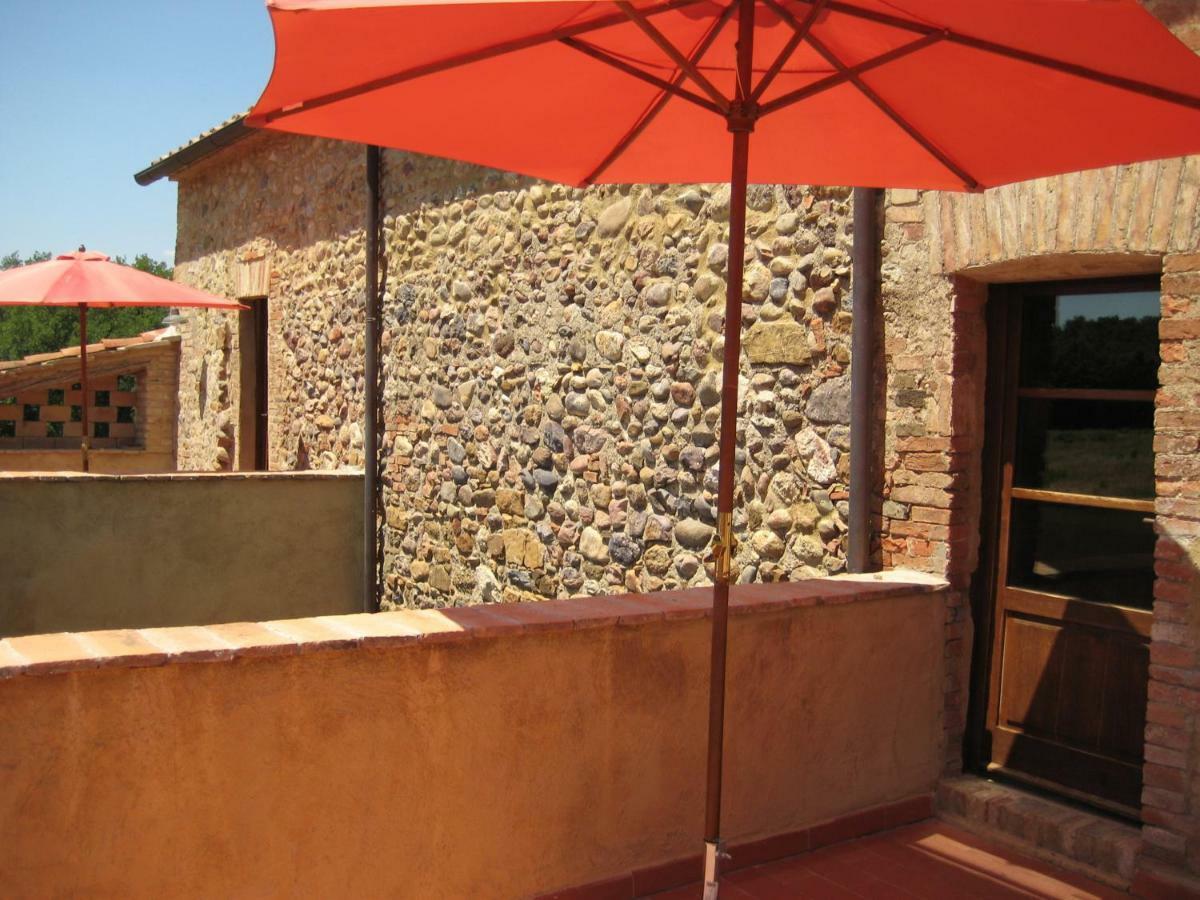 Agriturismo Il Casalino Pari Ngoại thất bức ảnh