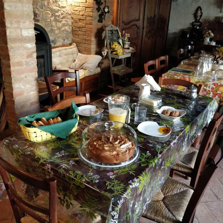 Agriturismo Il Casalino Pari Ngoại thất bức ảnh